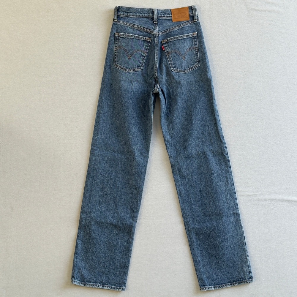 Levi's Ribcage Straight Leg Jeans Size 26 Light Wash High Rise Denim - Picture 2 of 13